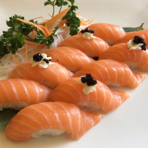 18b-nigiri-salmone-10pz